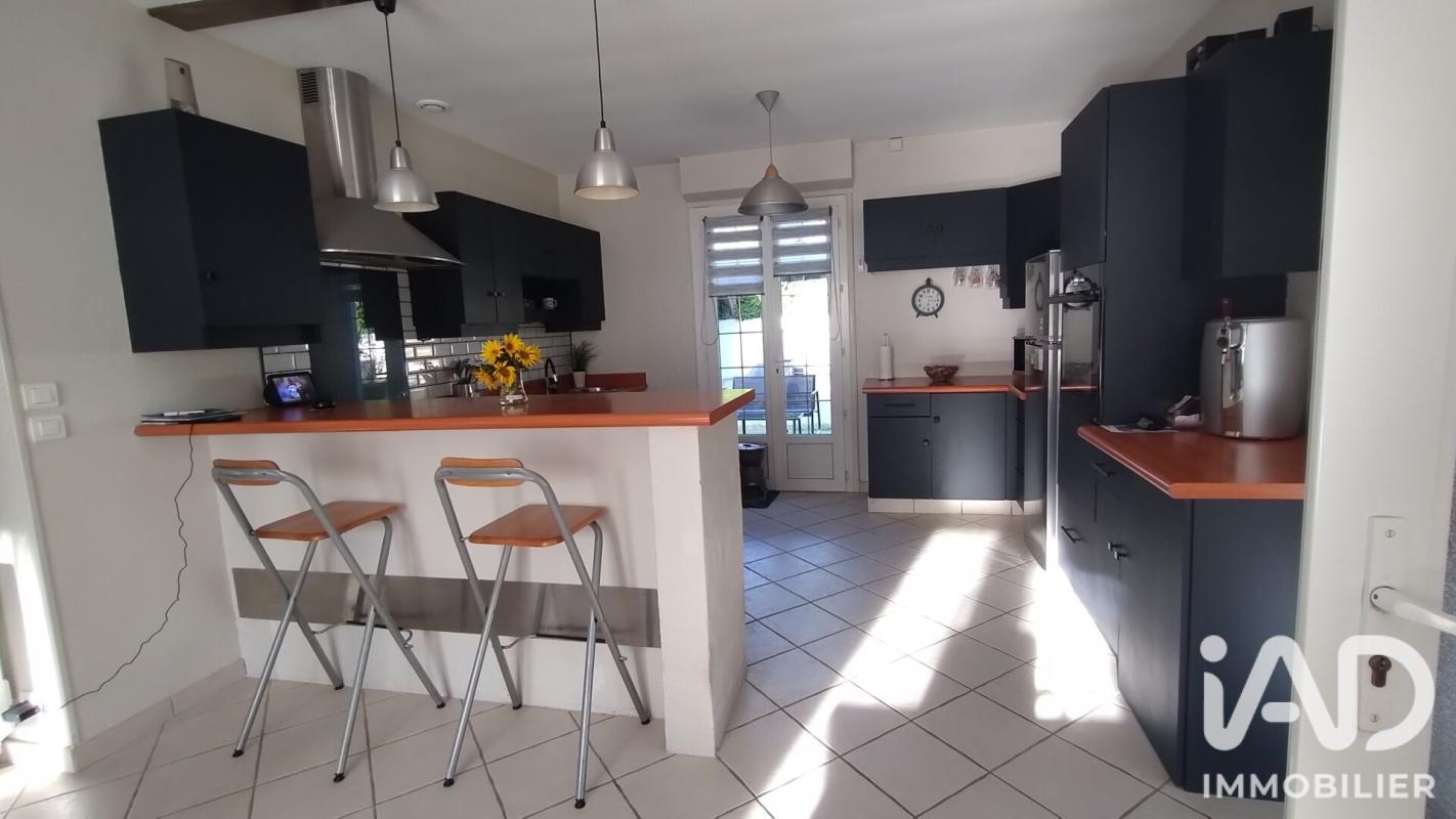Maison 7 Pièce(s) Lussault-sur-Loire - Photo 4