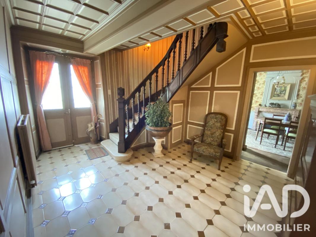 Maison 9 Pièce(s) Javerlhac-et-la-Chapelle-Saint-Robert - Photo 3