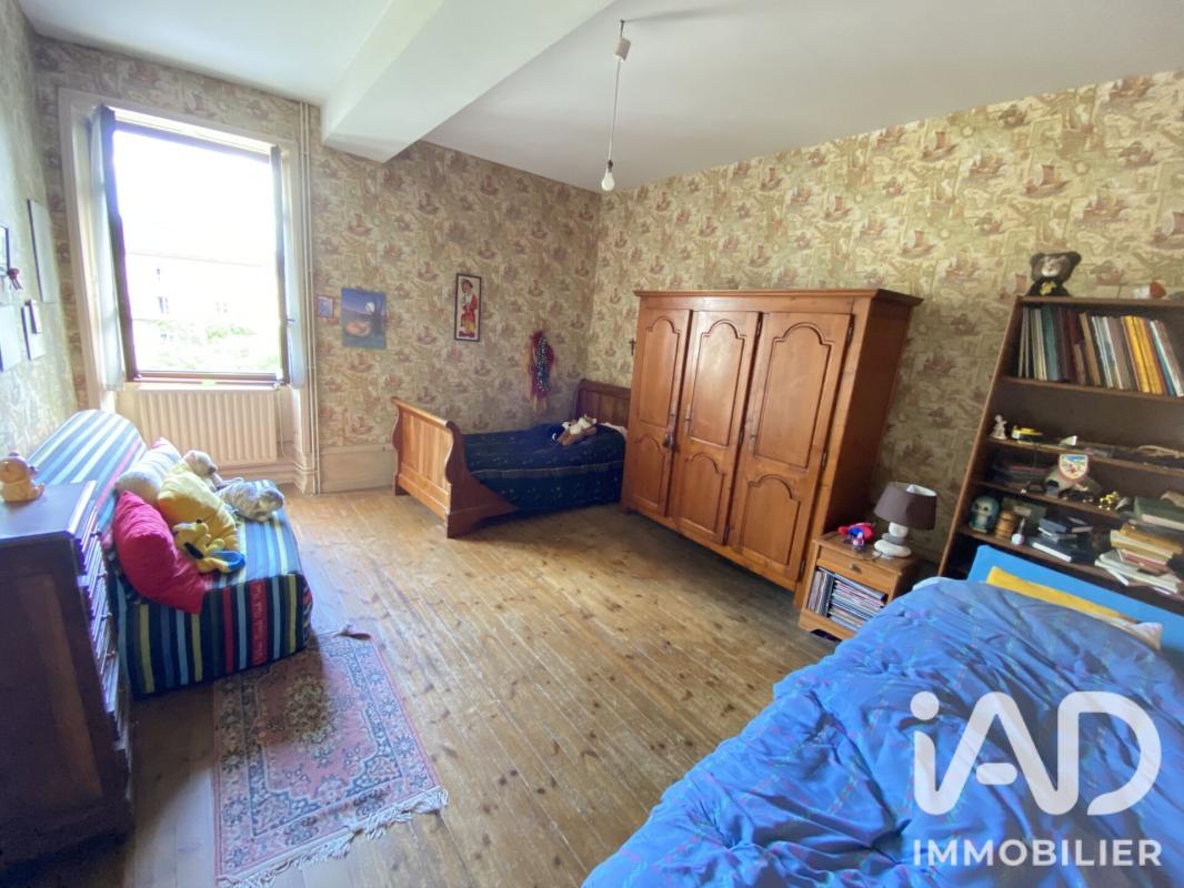 Maison 9 Pièce(s) Javerlhac-et-la-Chapelle-Saint-Robert - Photo 7