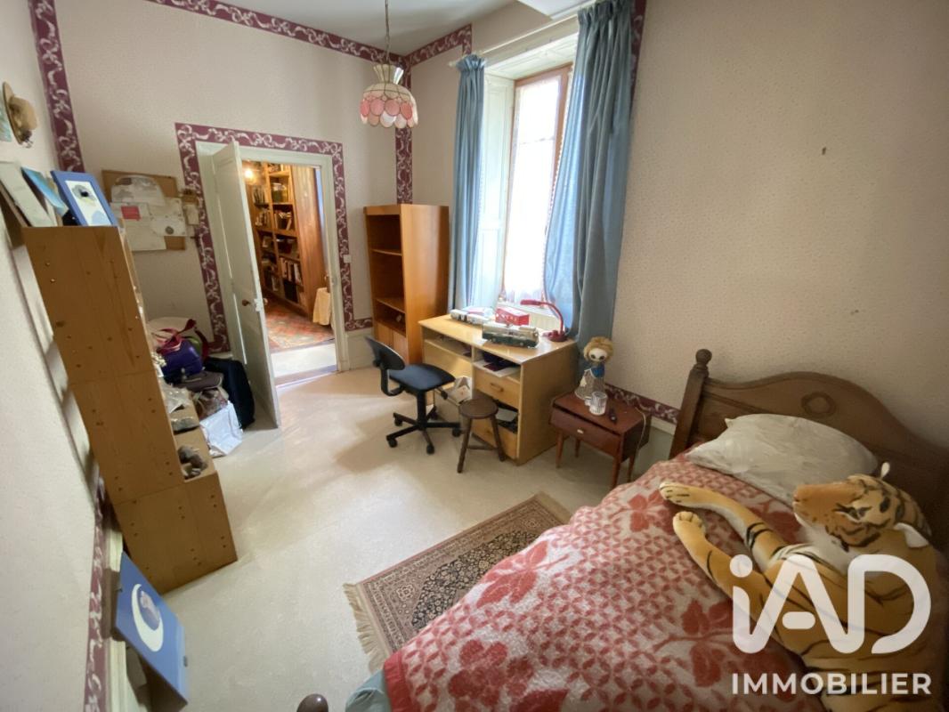 Maison 9 Pièce(s) Javerlhac-et-la-Chapelle-Saint-Robert - Photo 8