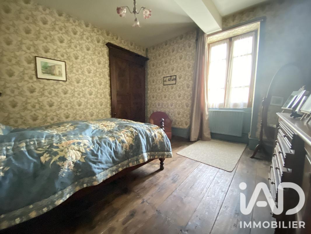Maison 9 Pièce(s) Javerlhac-et-la-Chapelle-Saint-Robert - Photo 11