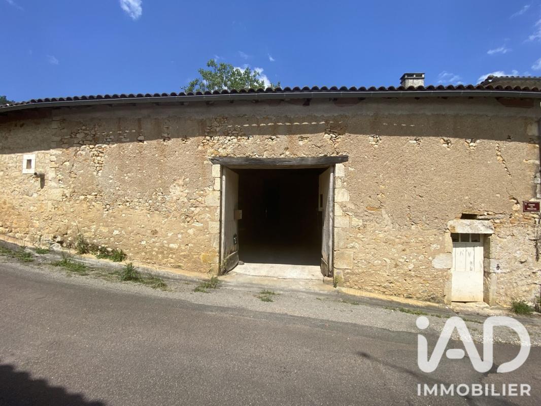 Maison 9 Pièce(s) Javerlhac-et-la-Chapelle-Saint-Robert - Photo 15