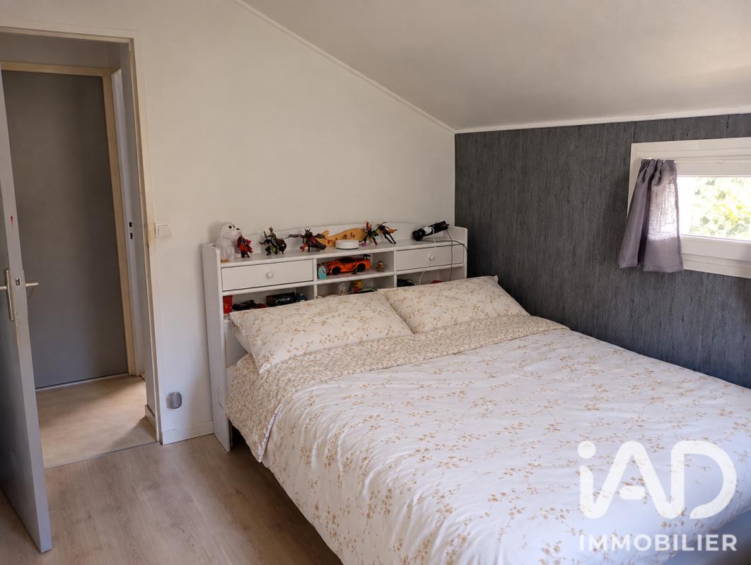Maison 8 Pièce(s) Cressin-Rochefort - Photo 16