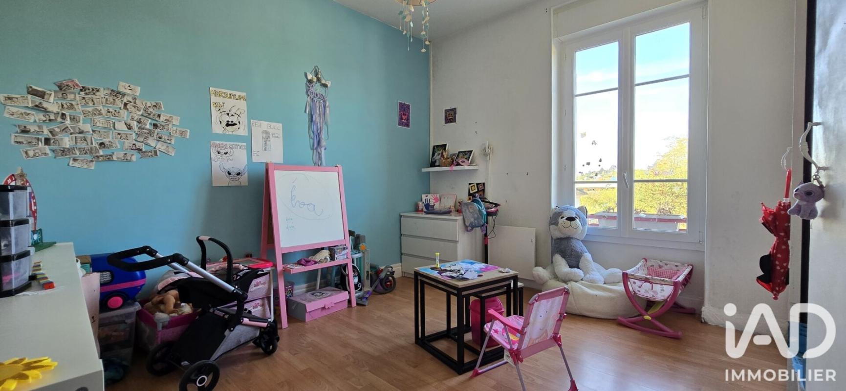 Maison 6 Pièce(s) Saint-Amand-Montrond - Photo 10