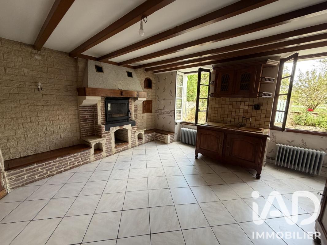 Maison 6 Pièce(s) Saint-Maixent-de-Beugné - Photo 8