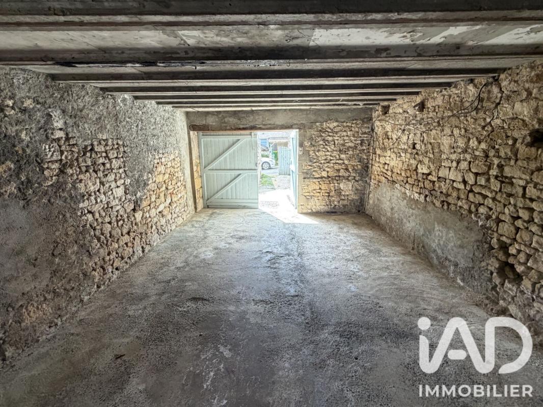 Maison 6 Pièce(s) Saint-Maixent-de-Beugné - Photo 15