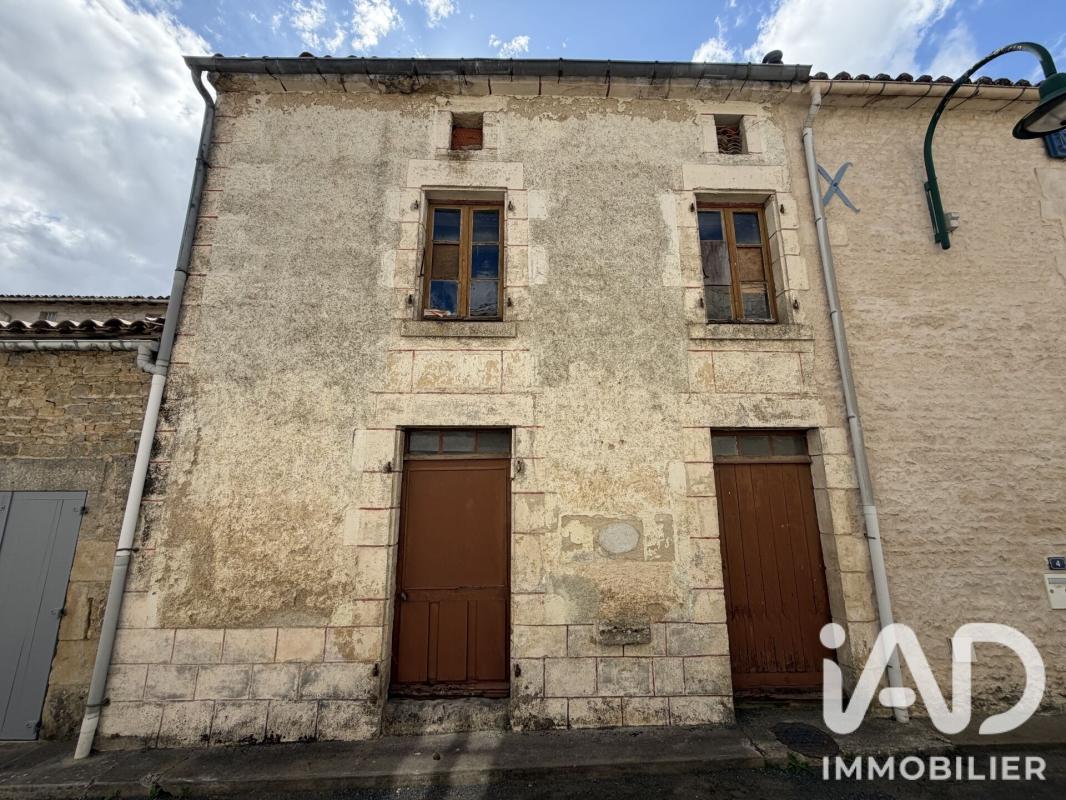 Maison 6 Pièce(s) Saint-Maixent-de-Beugné - Photo 21
