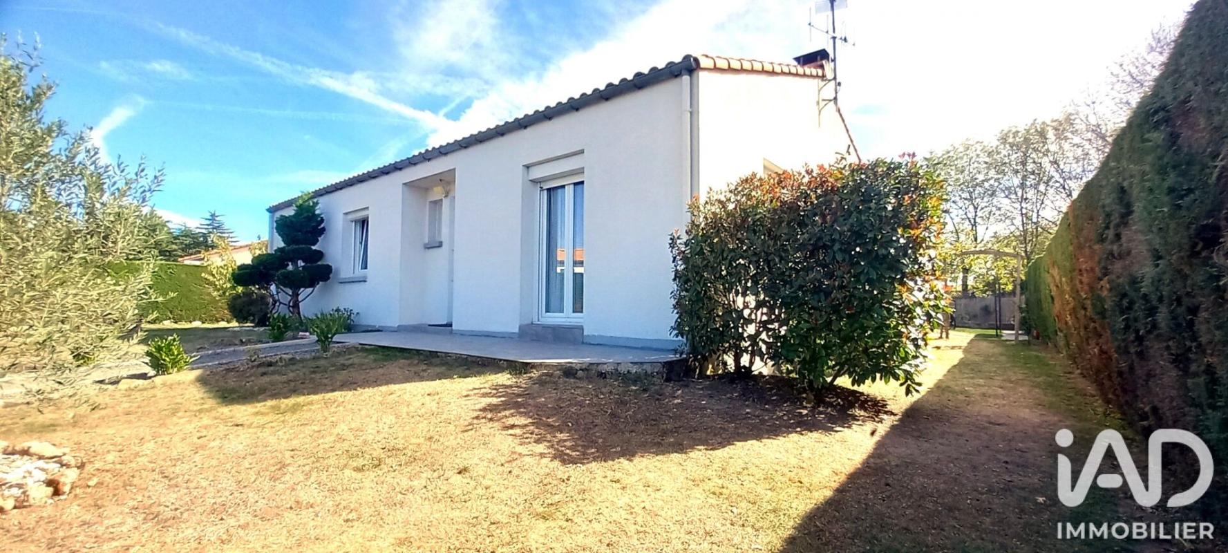Maison 4 Pièce(s) Saint-Aubin-des-Ormeaux - Photo 1