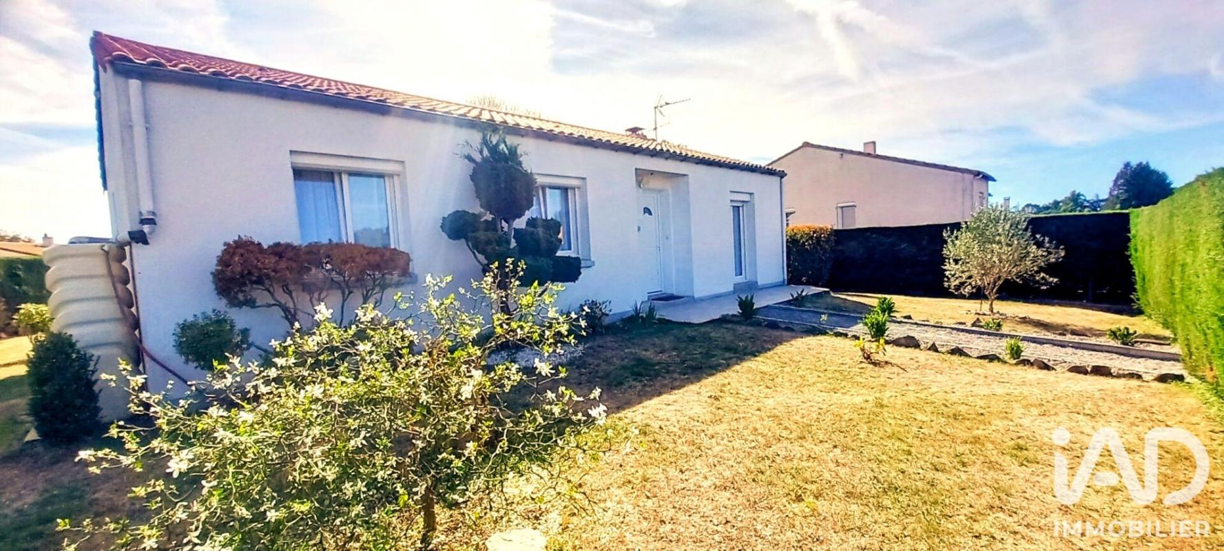 Maison 4 Pièce(s) Saint-Aubin-des-Ormeaux - Photo 2