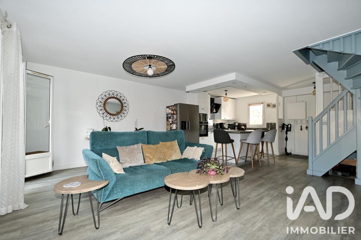 Maison 5 Pièce(s) Saint-Bonnet-de-Mure - Photo 3