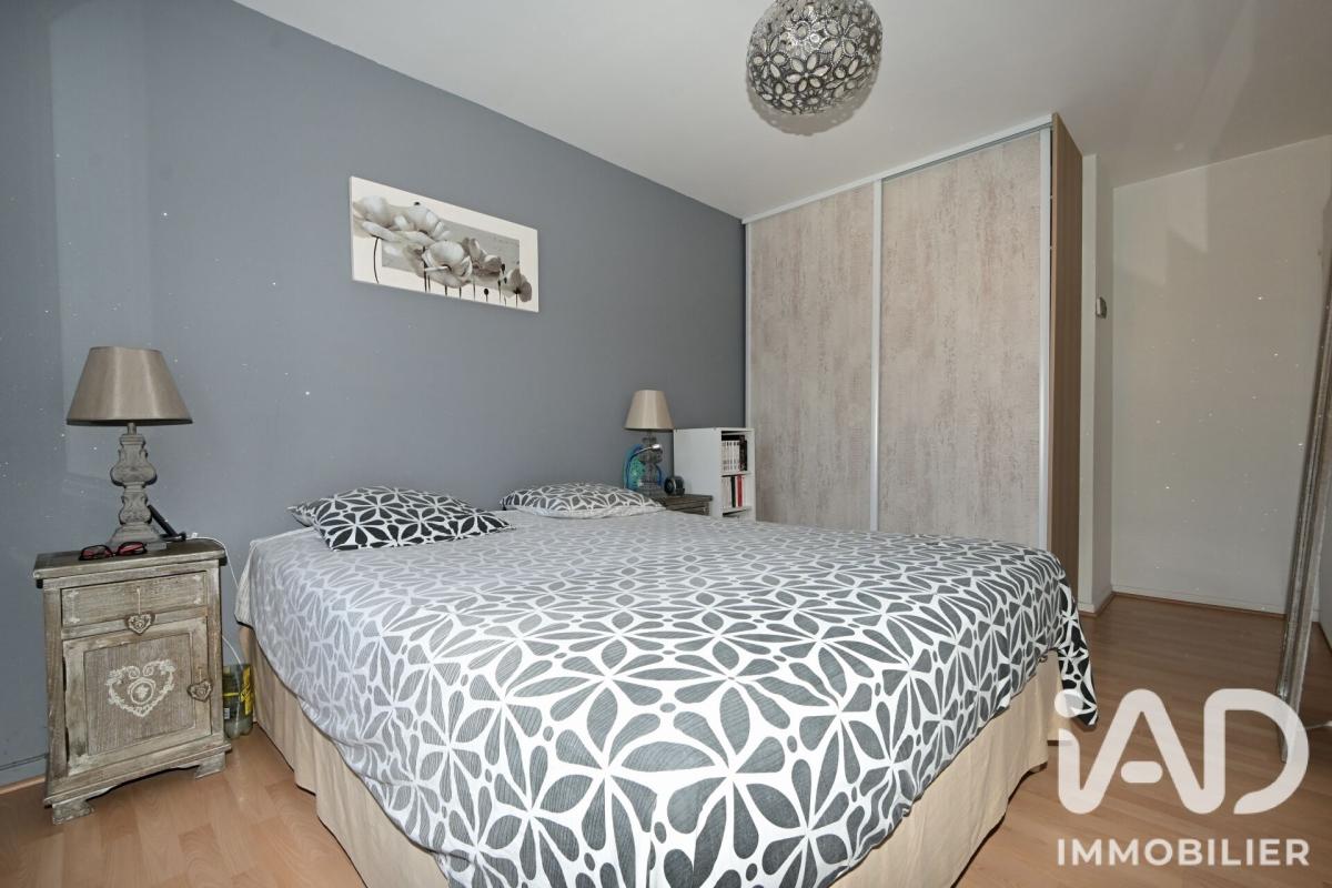 Maison 5 Pièce(s) Saint-Bonnet-de-Mure - Photo 12