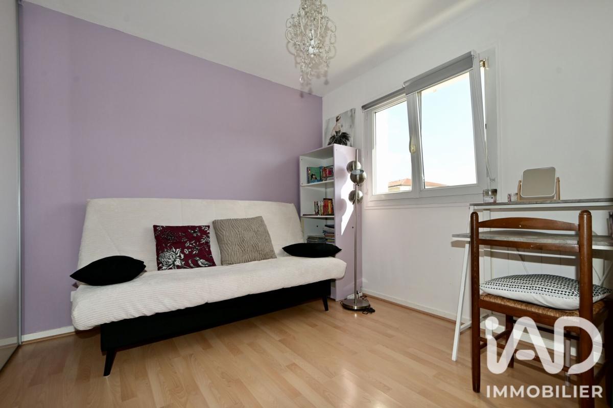 Maison 5 Pièce(s) Saint-Bonnet-de-Mure - Photo 14