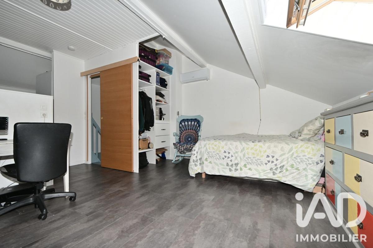 Maison 5 Pièce(s) Saint-Bonnet-de-Mure - Photo 17