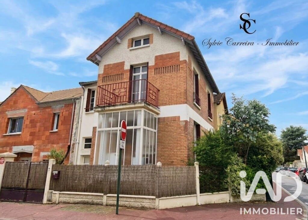 Maison 4 Pièce(s) Clamart