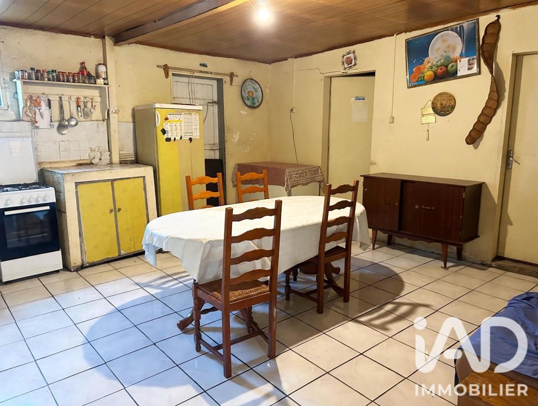 Maison 5 Pièce(s) Saint-Louis - Photo 2