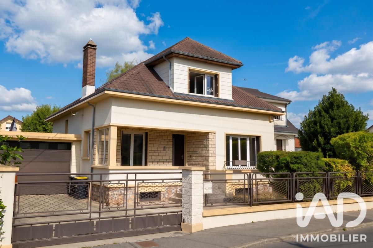Maison 7 Pièce(s) Athis-Mons