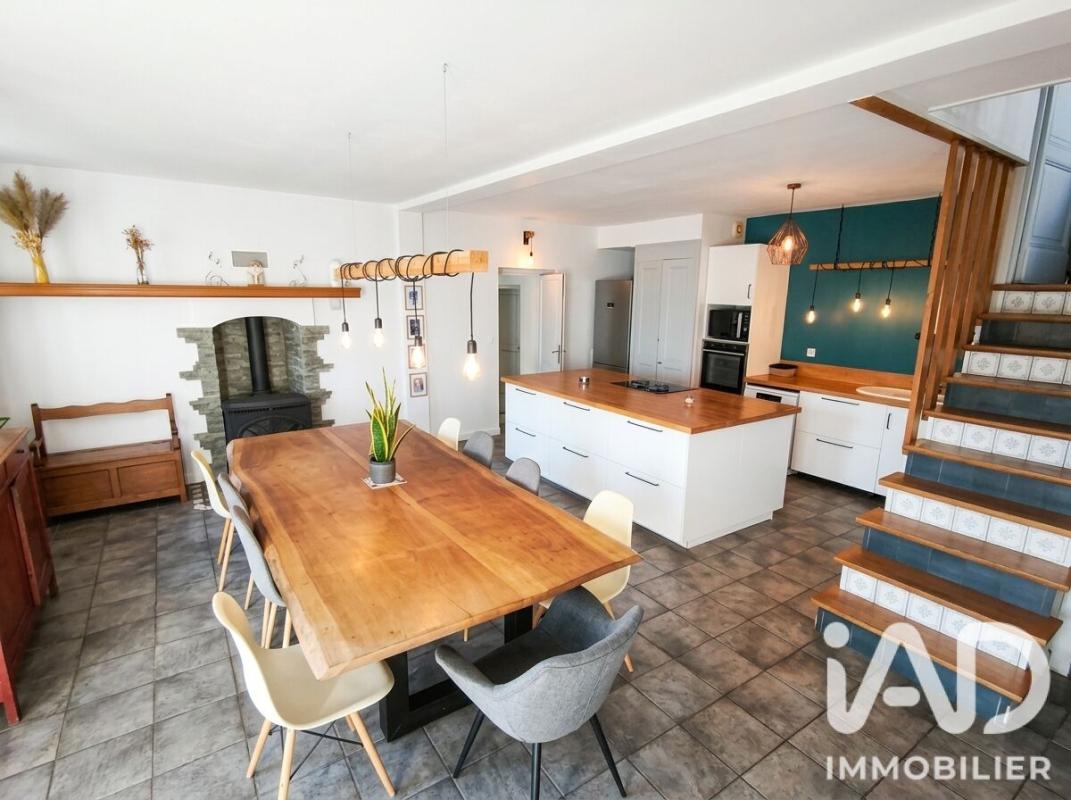 Maison 9 Pièce(s) Saint-Pierre-d'Albigny - Photo 1