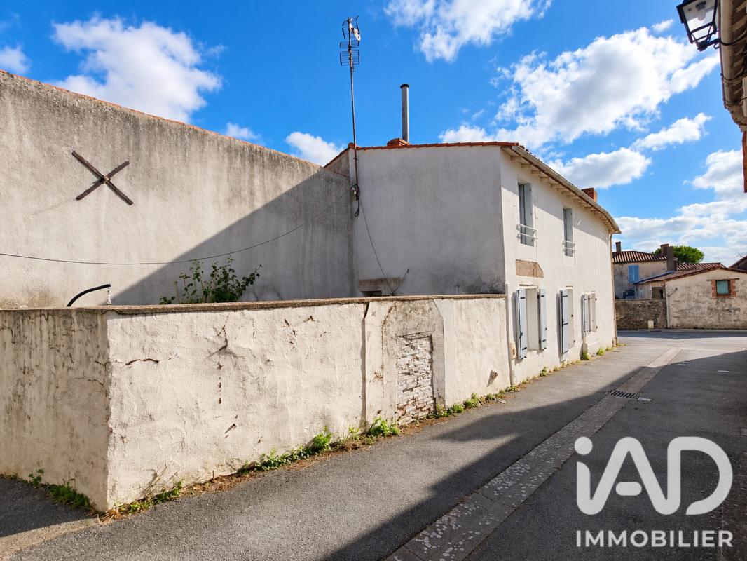 Maison 4 Pièce(s) Le Champ-Saint-Père