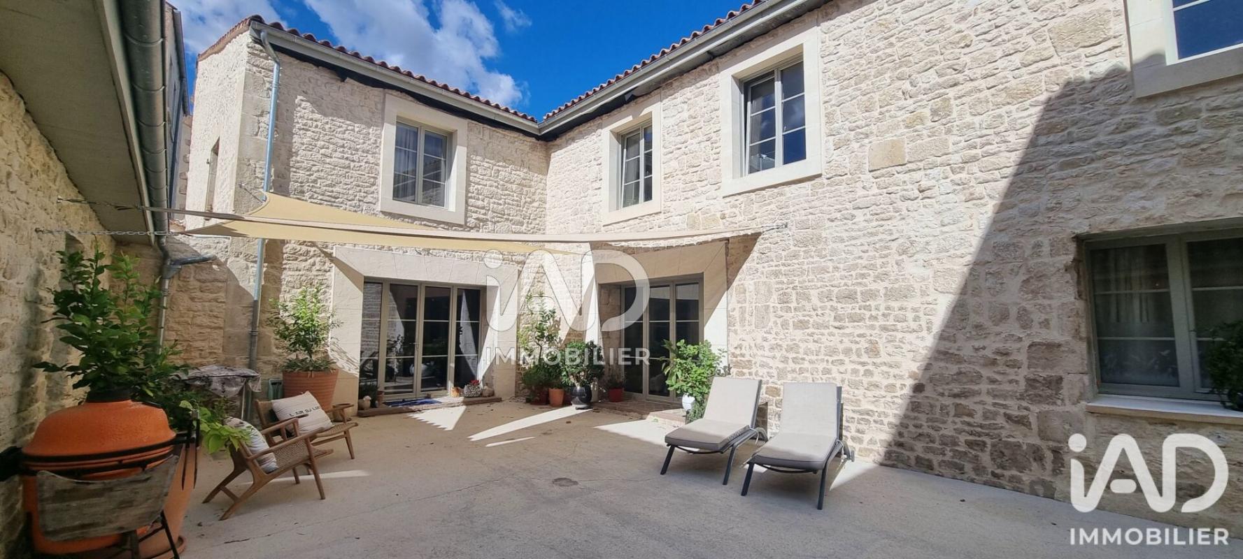 Maison 10 Pièce(s) Fontenay-le-Comte - Photo 14