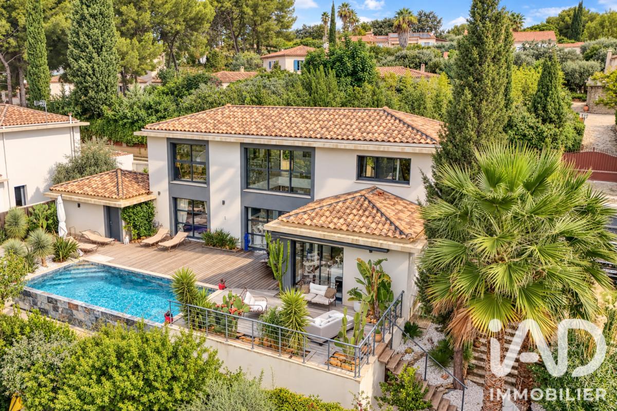 Maison 5 Pièce(s) Saint-Cyr-sur-Mer