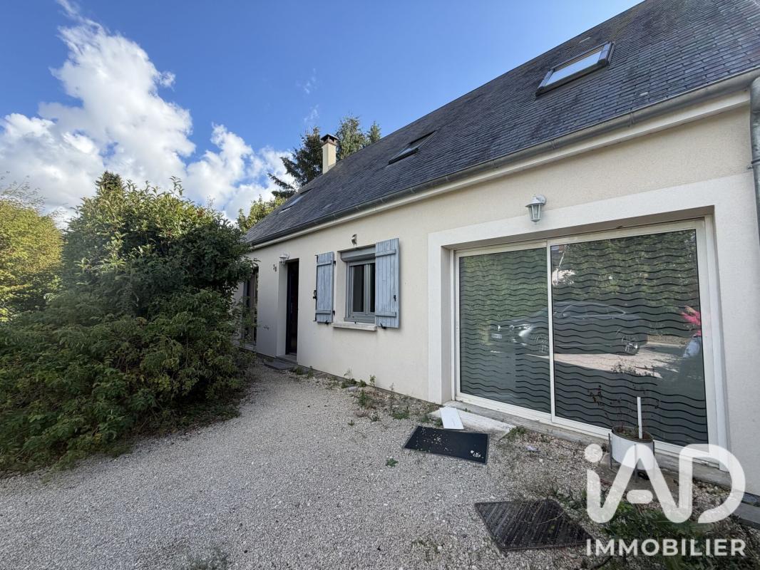 Maison 7 Pièce(s) Saint-Denis-sur-Loire - Photo 1
