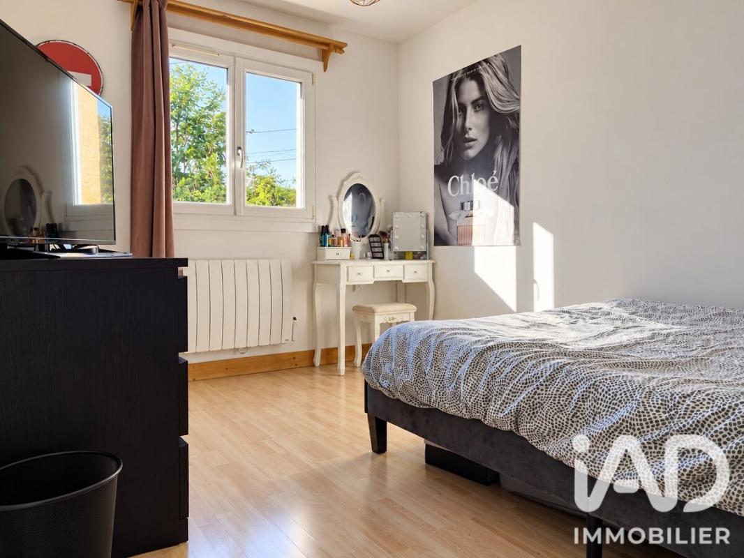 Maison 7 Pièce(s) Saint-Aigulin - Photo 11