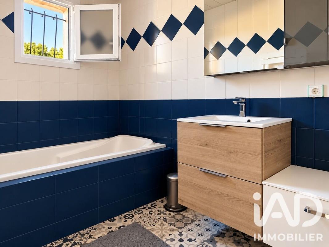 Maison 7 Pièce(s) Saint-Aigulin - Photo 12