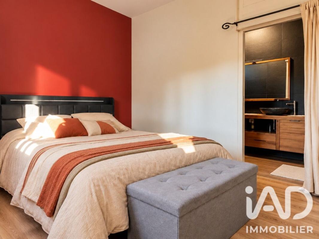 Maison 7 Pièce(s) Saint-Aigulin - Photo 17