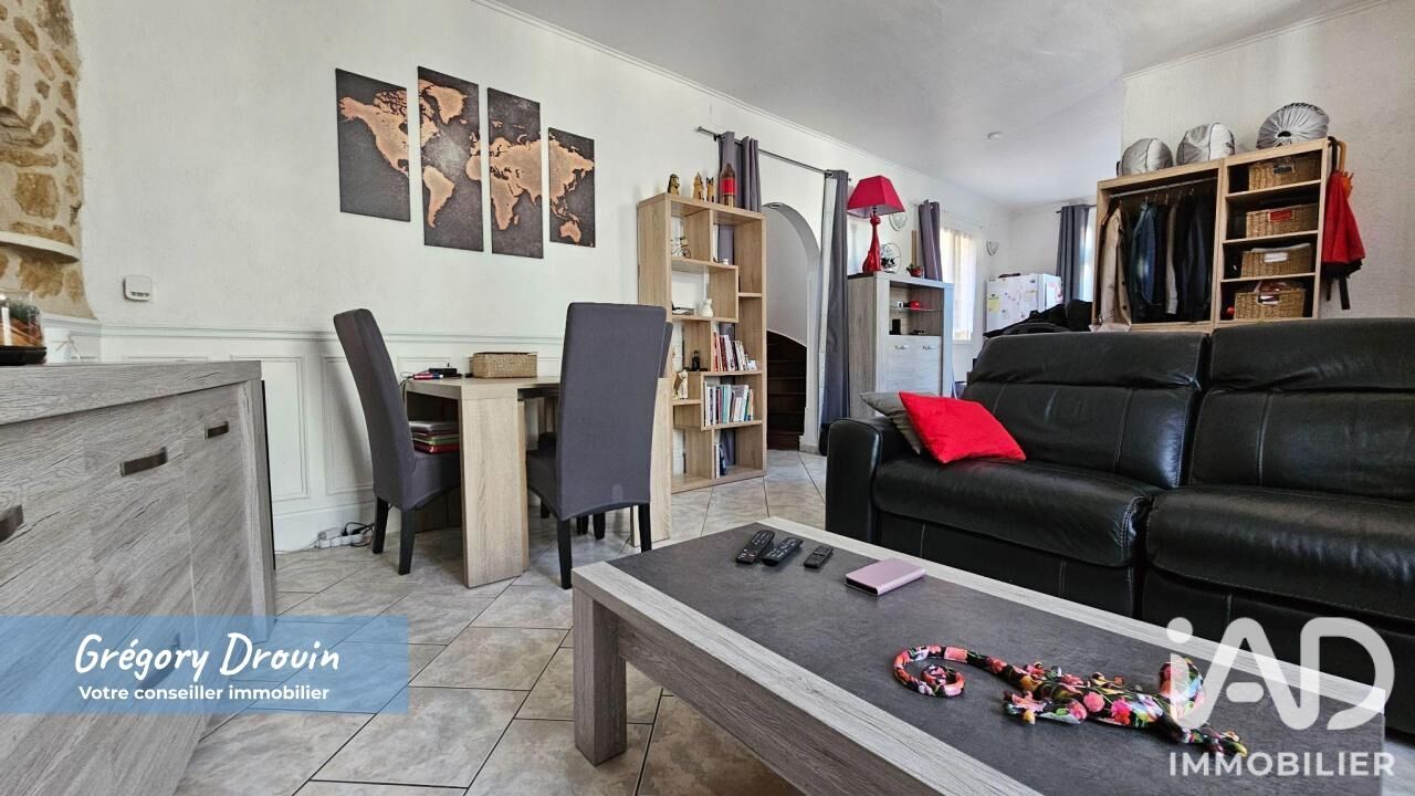 Maison 5 Pièce(s) Puiseaux - Photo 2