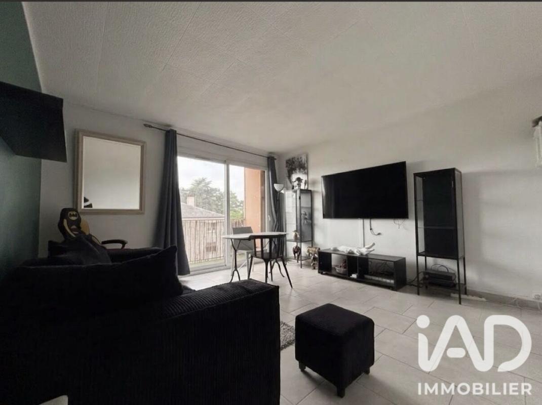 Appartement 3 Pièce(s) Saint-Fargeau-Ponthierry - Photo 4