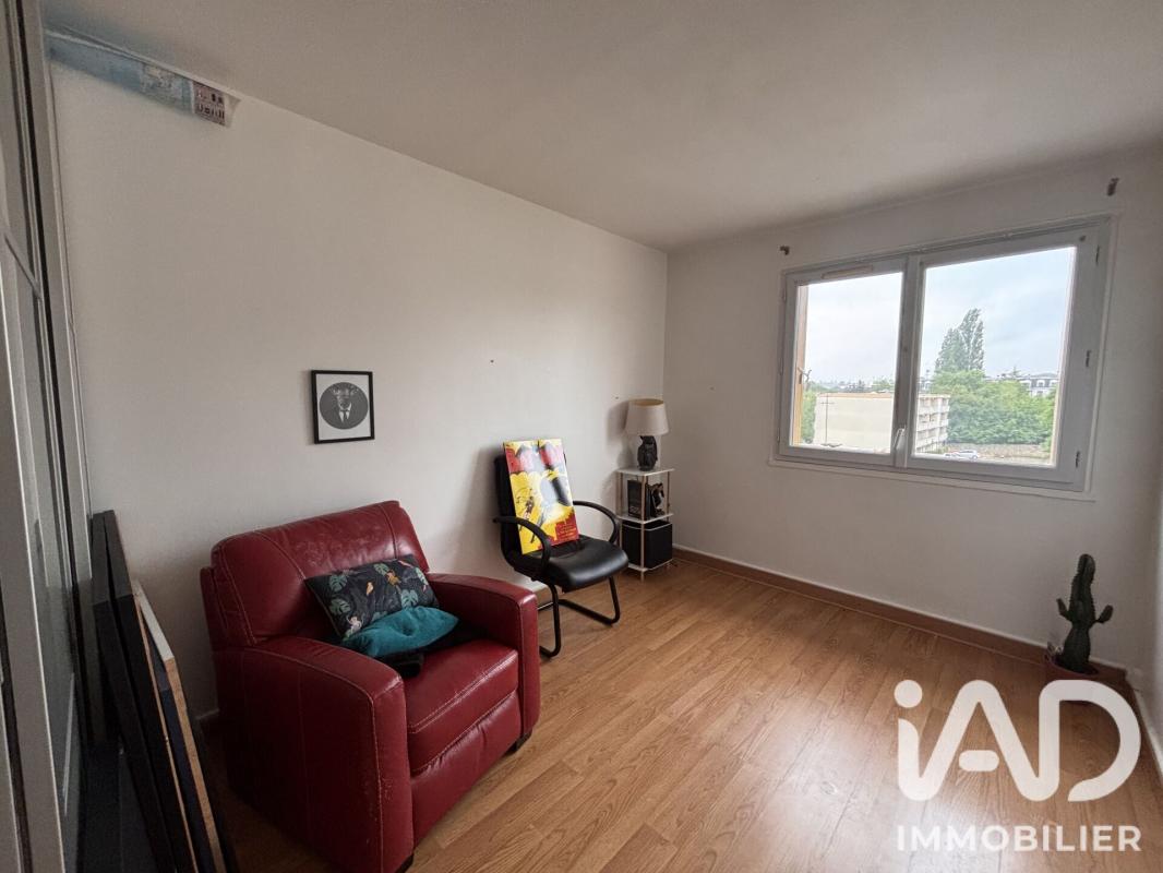 Appartement 3 Pièce(s) Saint-Fargeau-Ponthierry - Photo 8