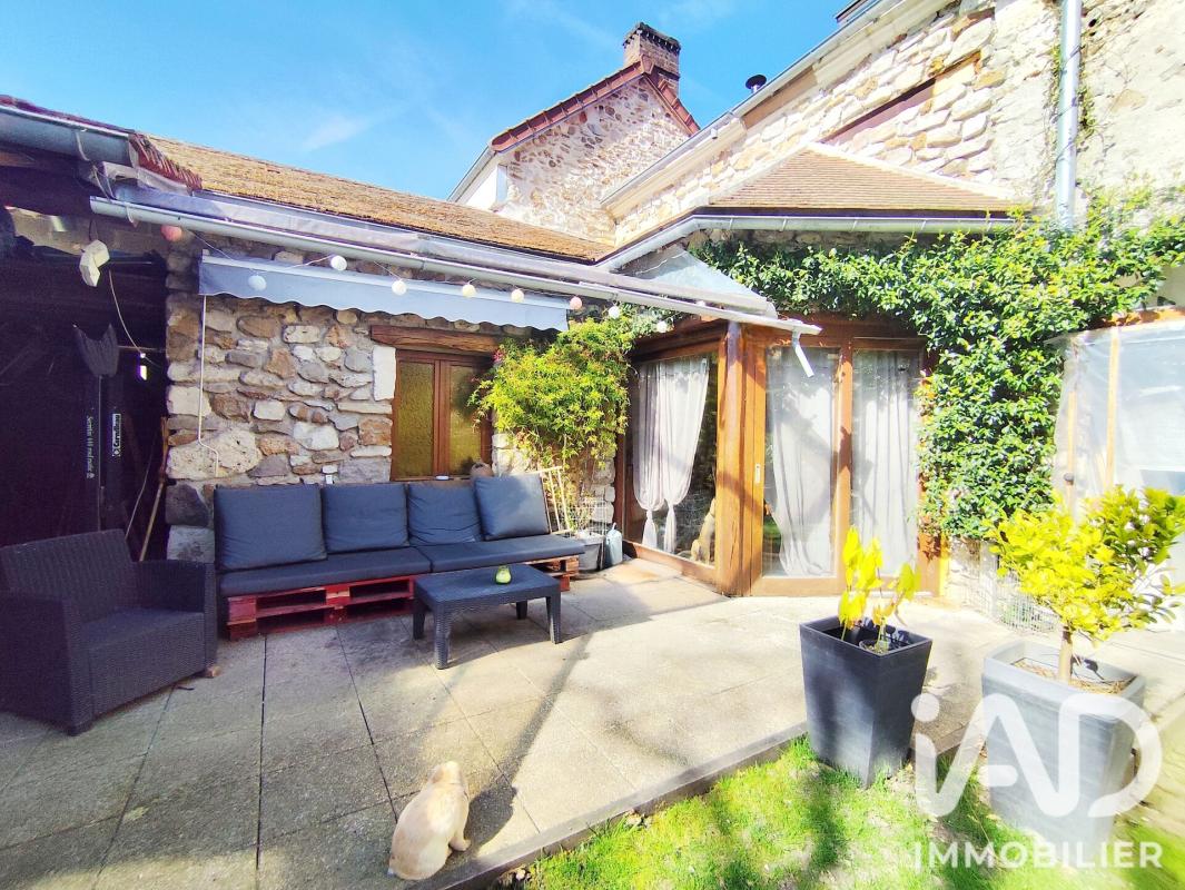 Maison 6 Pièce(s) Montreuil-aux-Lions