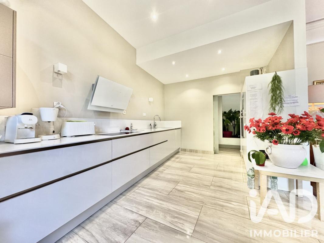Appartement 5 Pièce(s) Nîmes - Photo 3