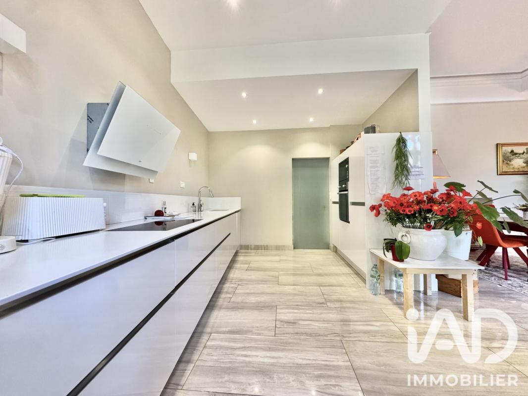 Appartement 5 Pièce(s) Nîmes - Photo 4