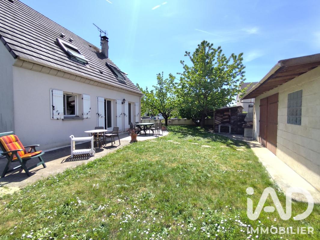 Maison 6 Pièce(s) La Ville-du-Bois