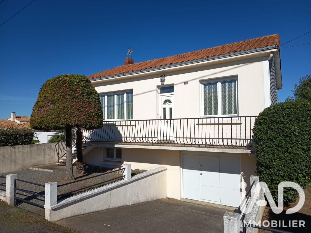 Maison 3 Pièce(s) Essarts en Bocage