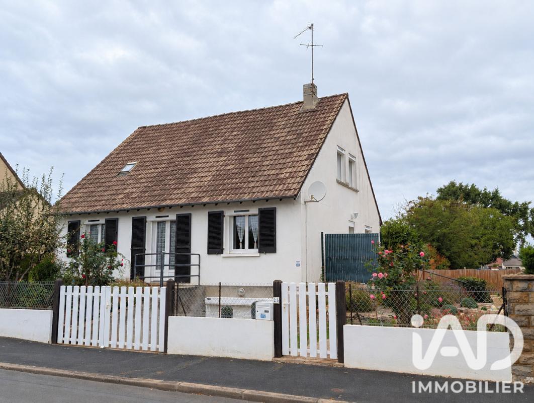 Maison de ville 6 Pièce(s) La Châtre