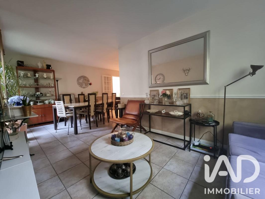 Appartement 5 Pièce(s) Grigny