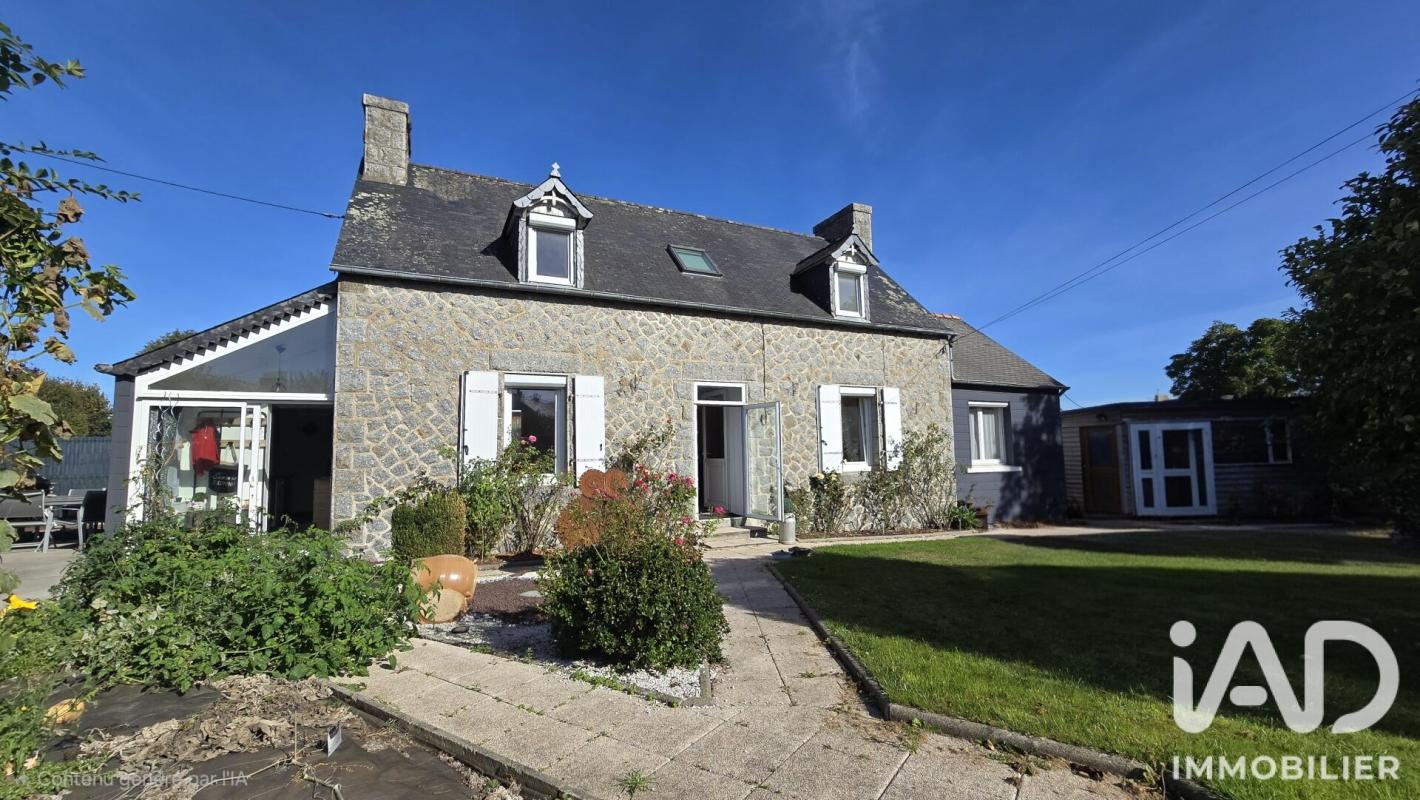 Maison 7 Pièce(s) Bégard
