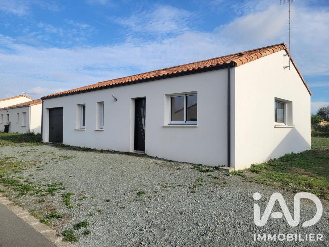 Maison 4 Pièce(s) La Meilleraie-Tillay