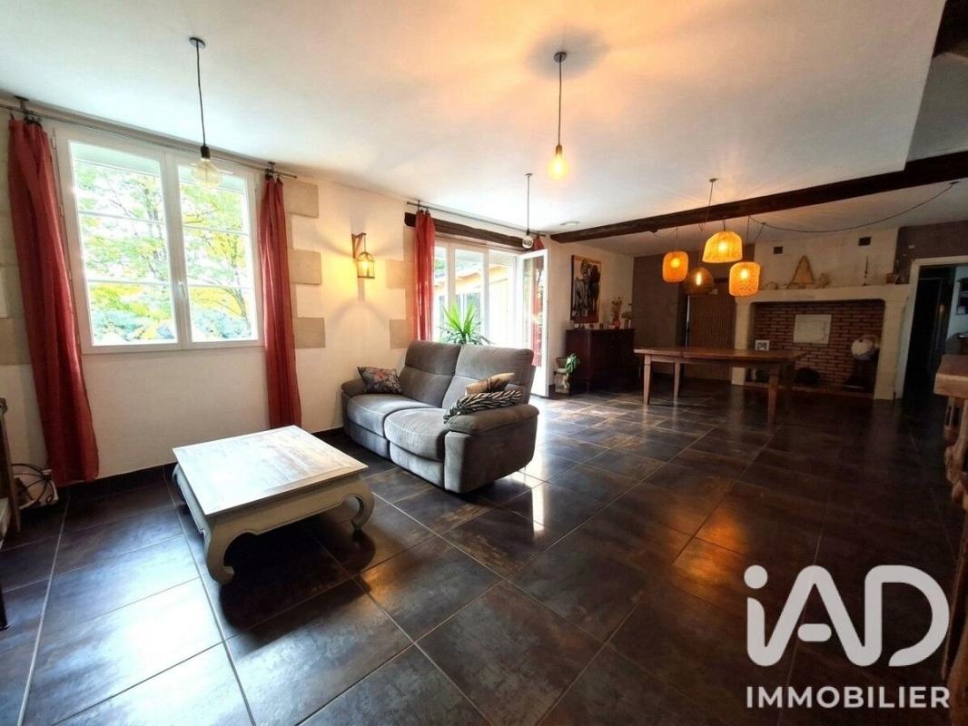 Maison 6 Pièce(s) La Breille-les-Pins - Photo 5