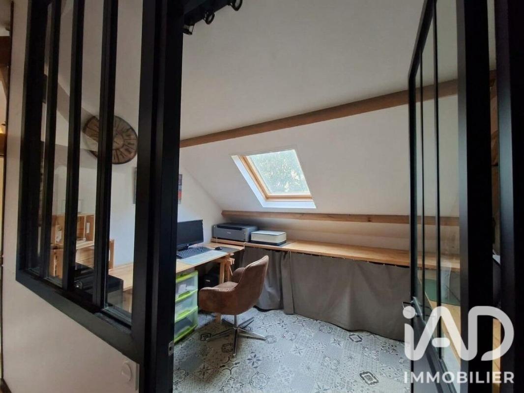 Maison 6 Pièce(s) La Breille-les-Pins - Photo 9