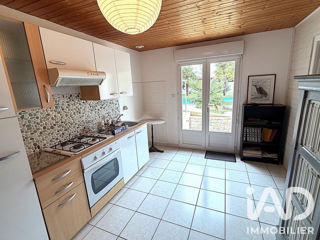 Maison 7 Pièce(s) L'Île-d'Olonne - Photo 14