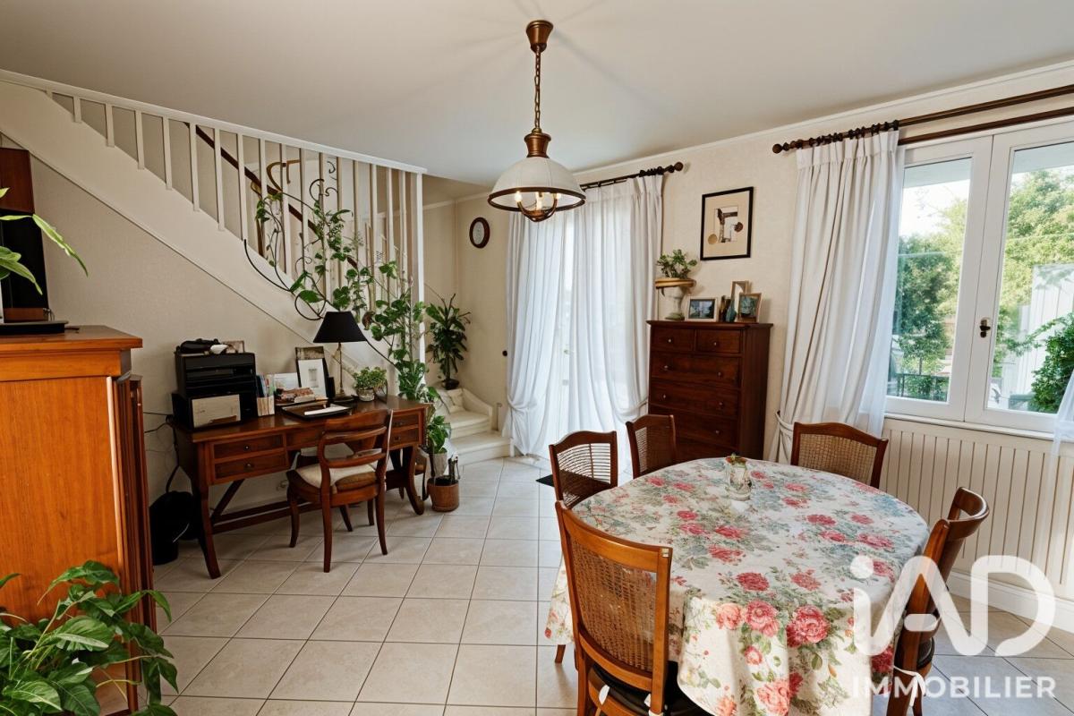 Maison 4 Pièce(s) Livry-Gargan - Photo 2