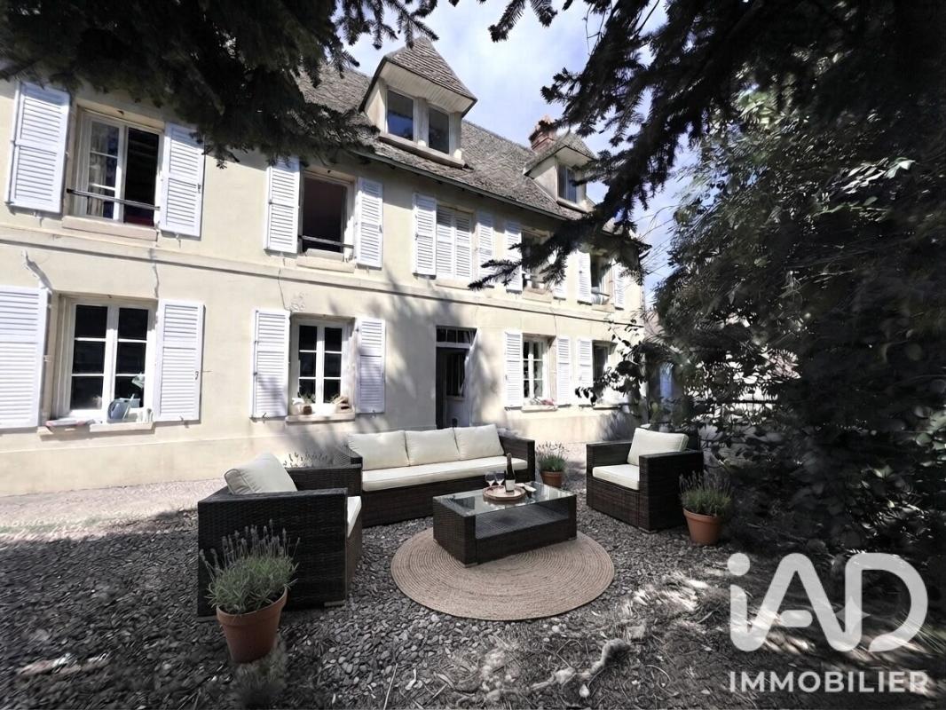 Maison 9 Pièce(s) Magny-en-Vexin