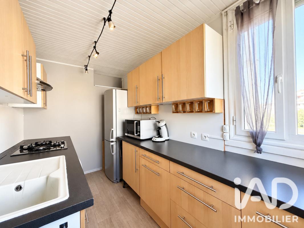 Appartement 4 Pièce(s) Élancourt - Photo 7