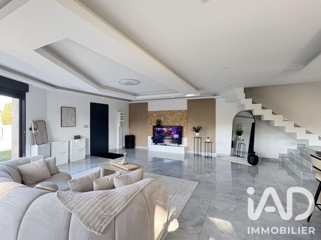 Maison 4 Pièce(s) Ambarès-et-Lagrave