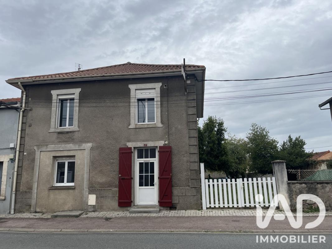 Maison de ville 4 Pièce(s) Terres-de-Haute-Charente