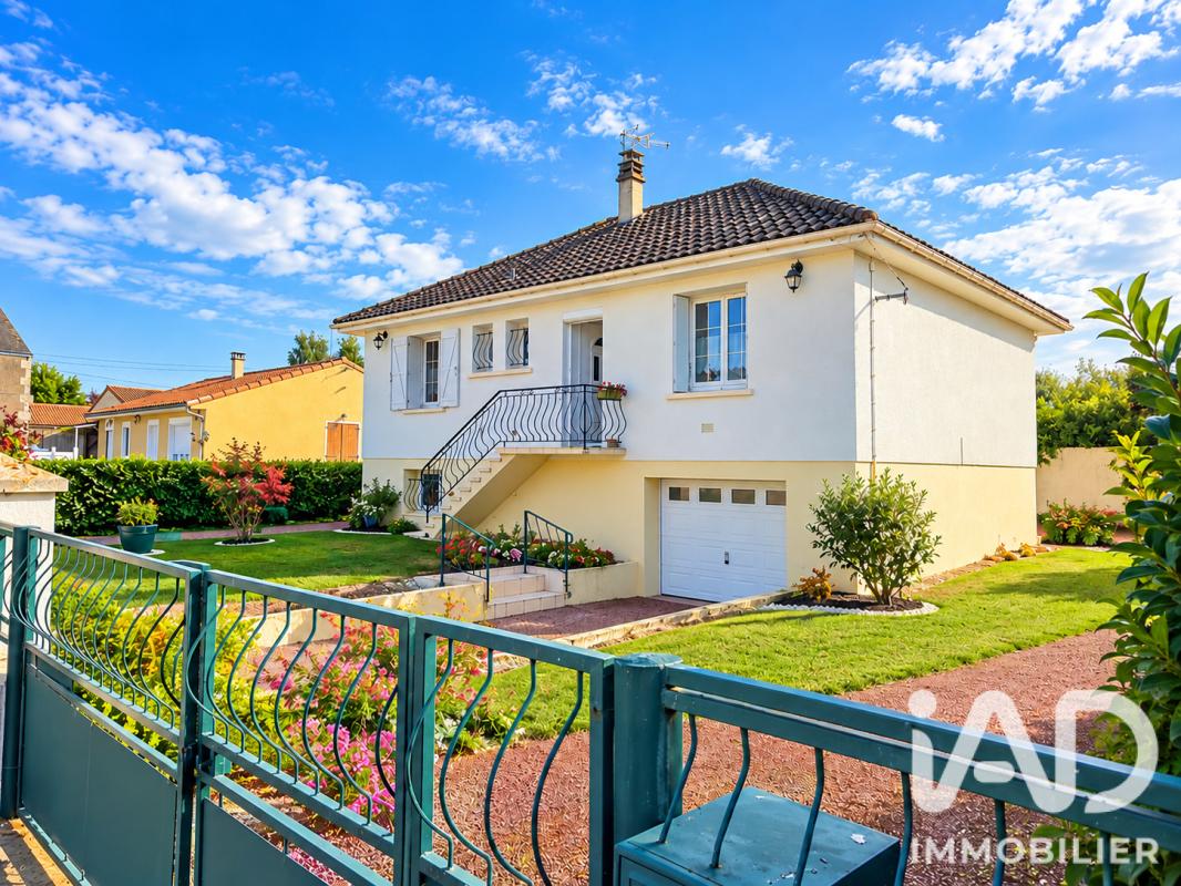 Maison 4 Pièce(s) Jaunay-Marigny