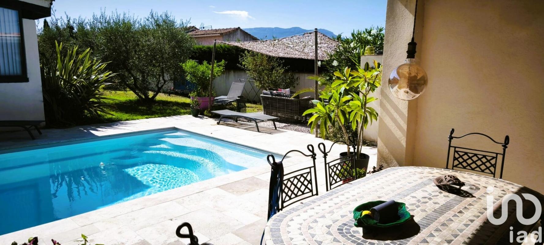 Maison traditionnelle 9 Pièce(s) Pourrières